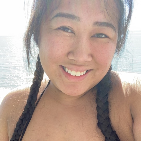 Meet your Posher, Lisa - Picture 3 of 3